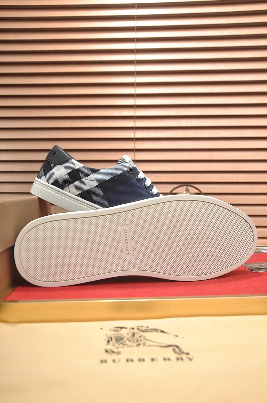 Burberry Navy Check Low-Top Sneakers — side