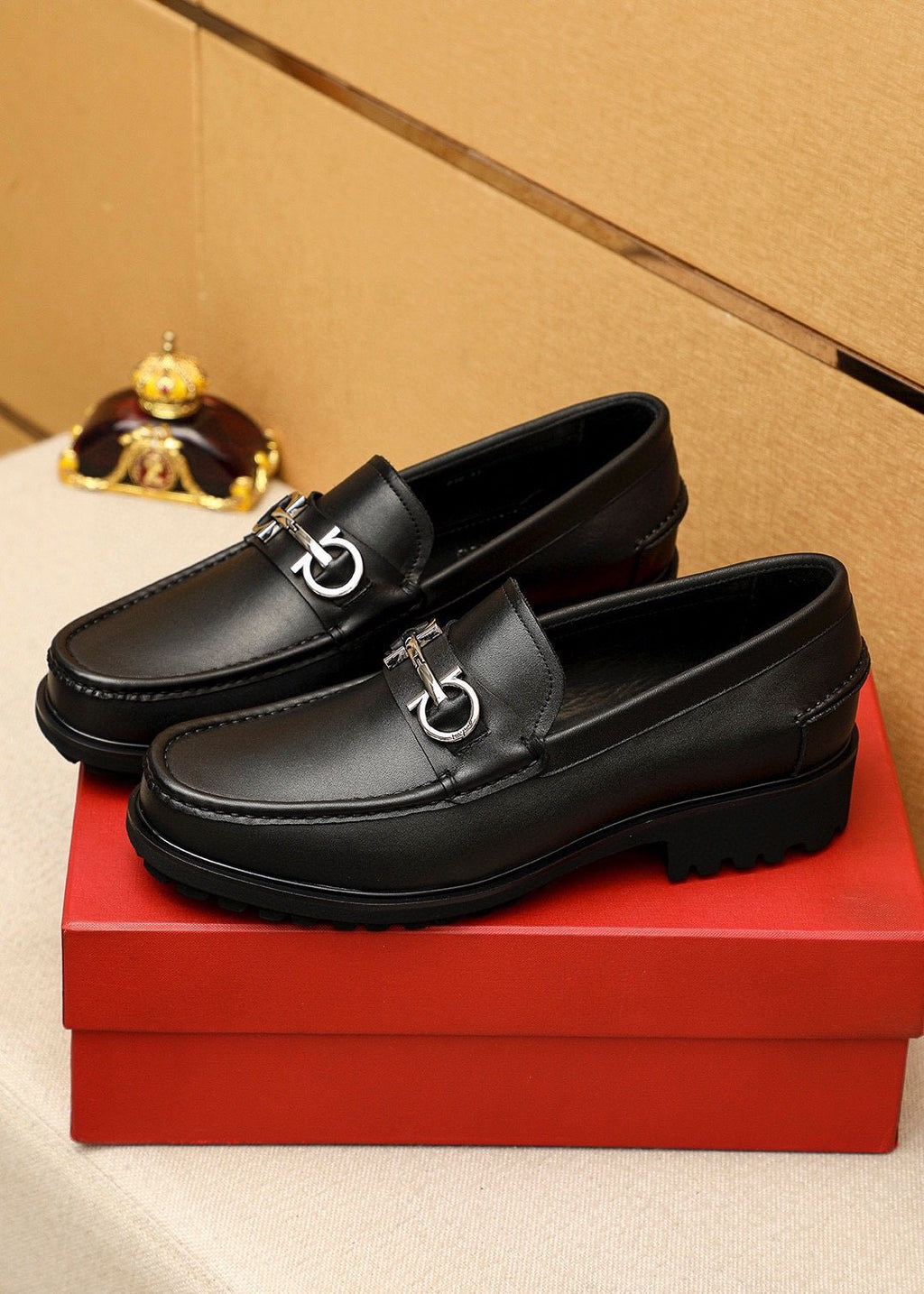 Ferragamo Black Metal-Hardware Loafers — front