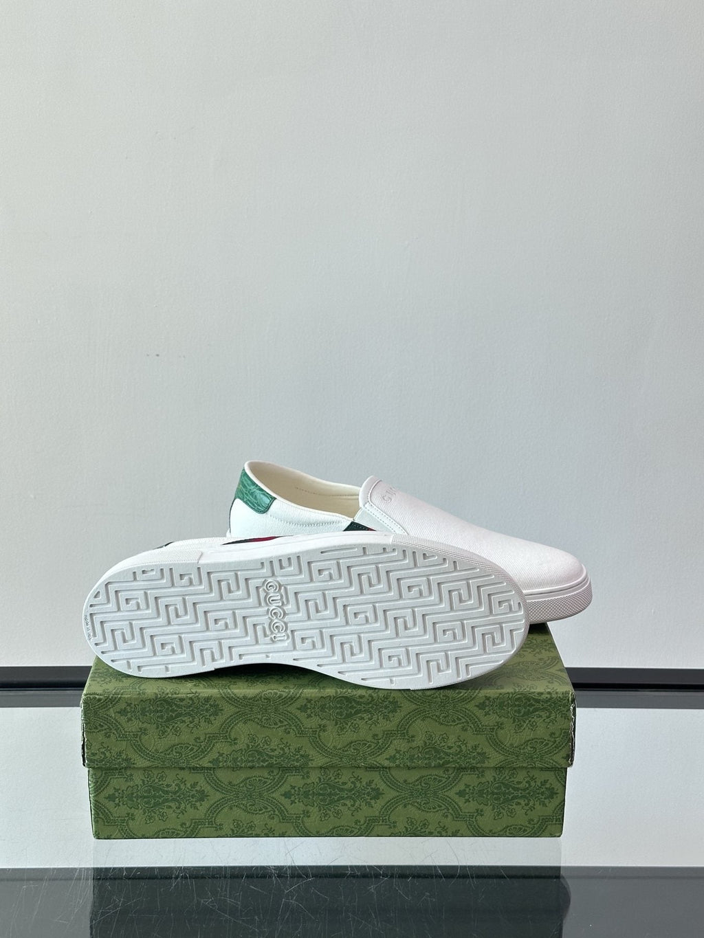 Gucci Striped Slip-On Sneakers — detail
